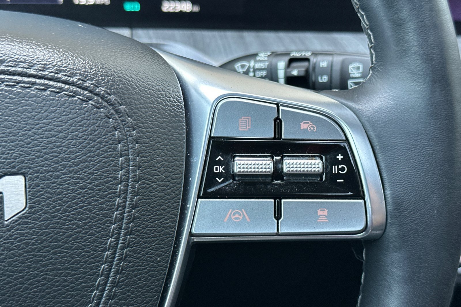 Certified 2025 Kia Telluride SX Prestige AWD/4WD image 30