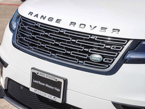 Certified 2025 Land Rover Range Rover Velar Dynamic SE AWD/4WD image 10
