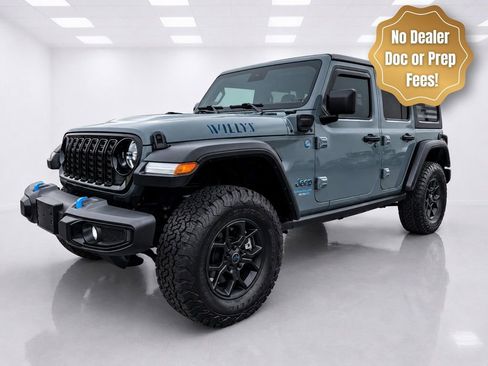 Used 2024 Jeep Wrangler Unlimited AWD/4WD image 3