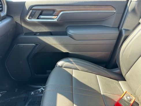 Used 2025 Chevrolet Silverado 3500 High Country w/ High Country Premium Package image 22