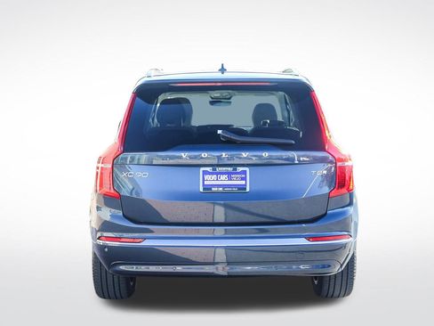 Used 2025 Volvo XC90 T8 Plus image 8