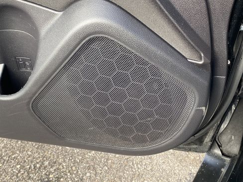 Used 2017 Subaru Outback 2.5i Premium image 27