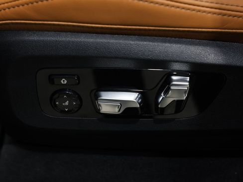Used 2026 BMW X5 M60i w/ Executive Package AWD/4WD image 23