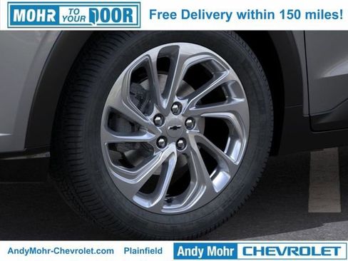 New 2027 Chevrolet Bolt LT FWD image 9