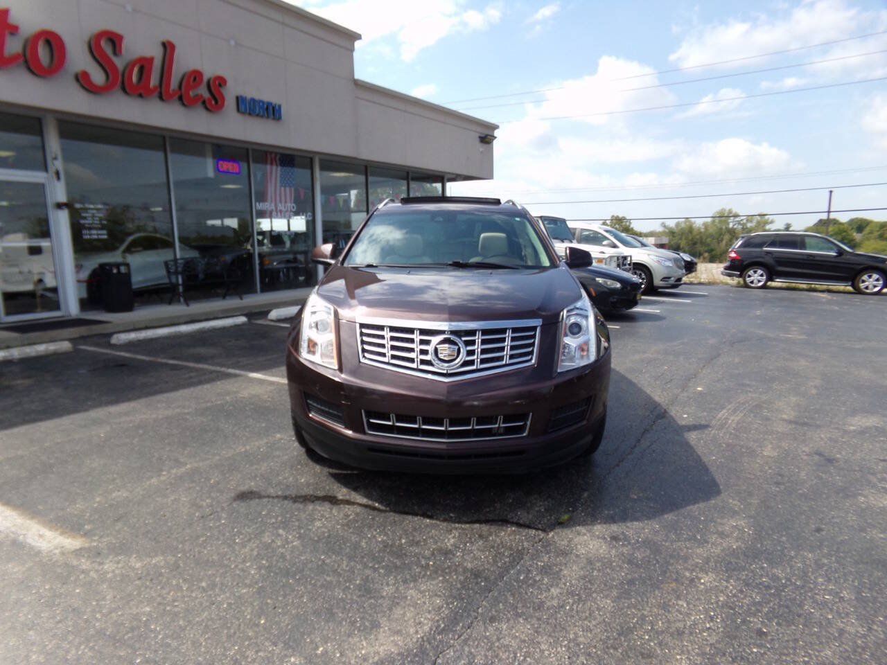 Used 2015 Cadillac SRX Luxury w/ Driver Awareness Package AWD/4WD image 3