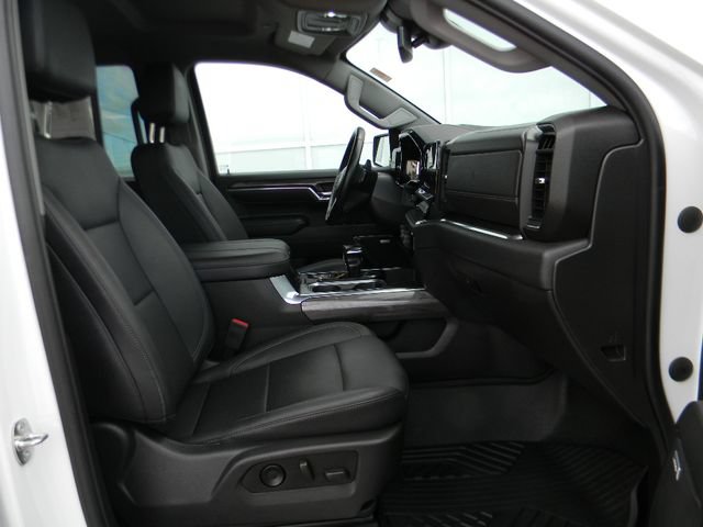 Used 2023 Chevrolet Silverado 1500 LTZ AWD/4WD image 24