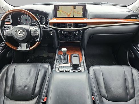 Used 2016 Lexus LX 570 NA w/ Luxury Package image 11