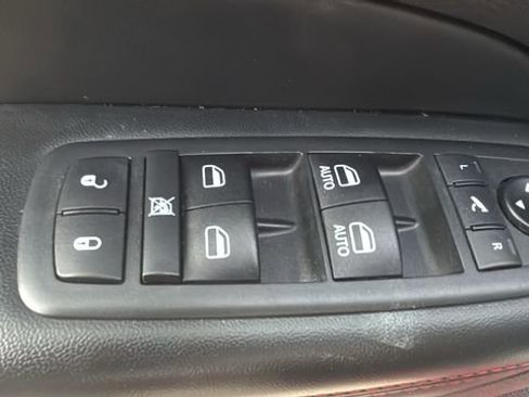 Used 2020 Jeep Grand Cherokee Trailhawk w/ Trailhawk Luxury Group image 18