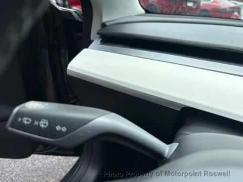 Used 2022 Tesla Model 3 Long Range AWD/4WD image 15