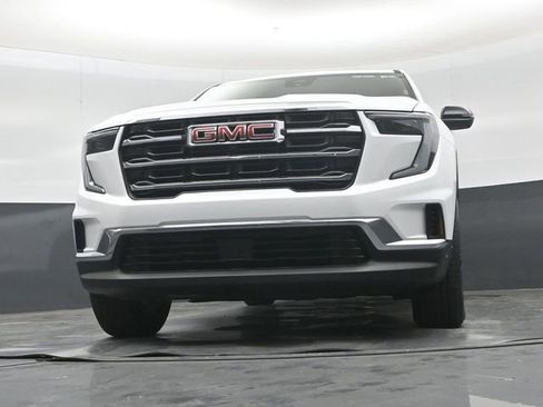 Used 2025 GMC Acadia Elevation FWD image 47