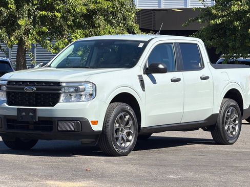 Used 2024 Ford Maverick XLT FWD image 8
