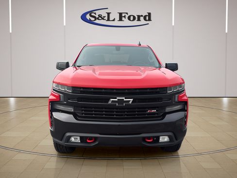 Used 2020 Chevrolet Silverado 1500 LT Trail Boss AWD/4WD image 12