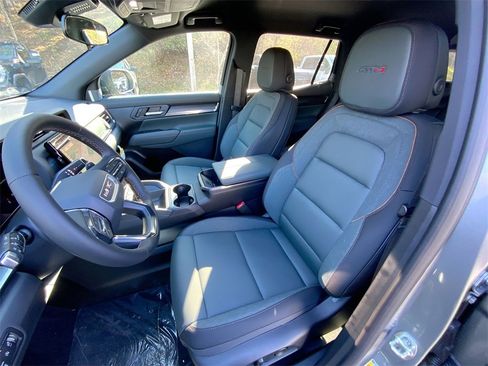 New 2026 GMC Terrain AT4 w/ LPO, Floor Liner Package image 18