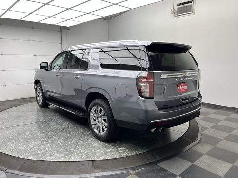 Used 2021 Chevrolet Suburban Premier w/ Premium Package AWD/4WD image 2