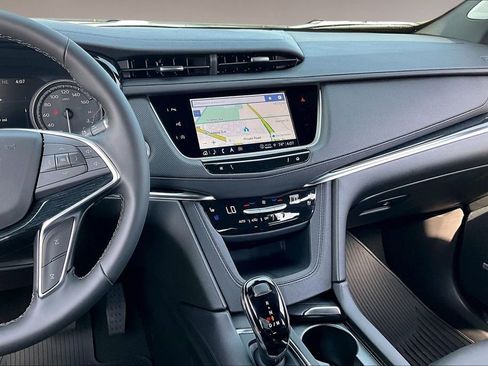 New 2026 Cadillac XT5 Premium Luxury image 7
