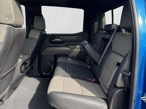 Used 2023 Chevrolet Silverado 1500 ZR2 w/ Technology Package image 18