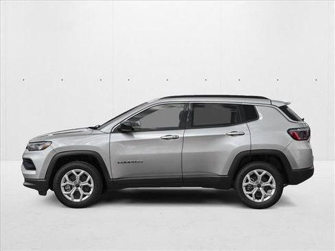 New 2026 Jeep Compass Latitude AWD/4WD image 3