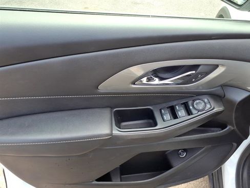 Used 2023 Chevrolet Traverse LT w/ LPO, Cargo Package image 6