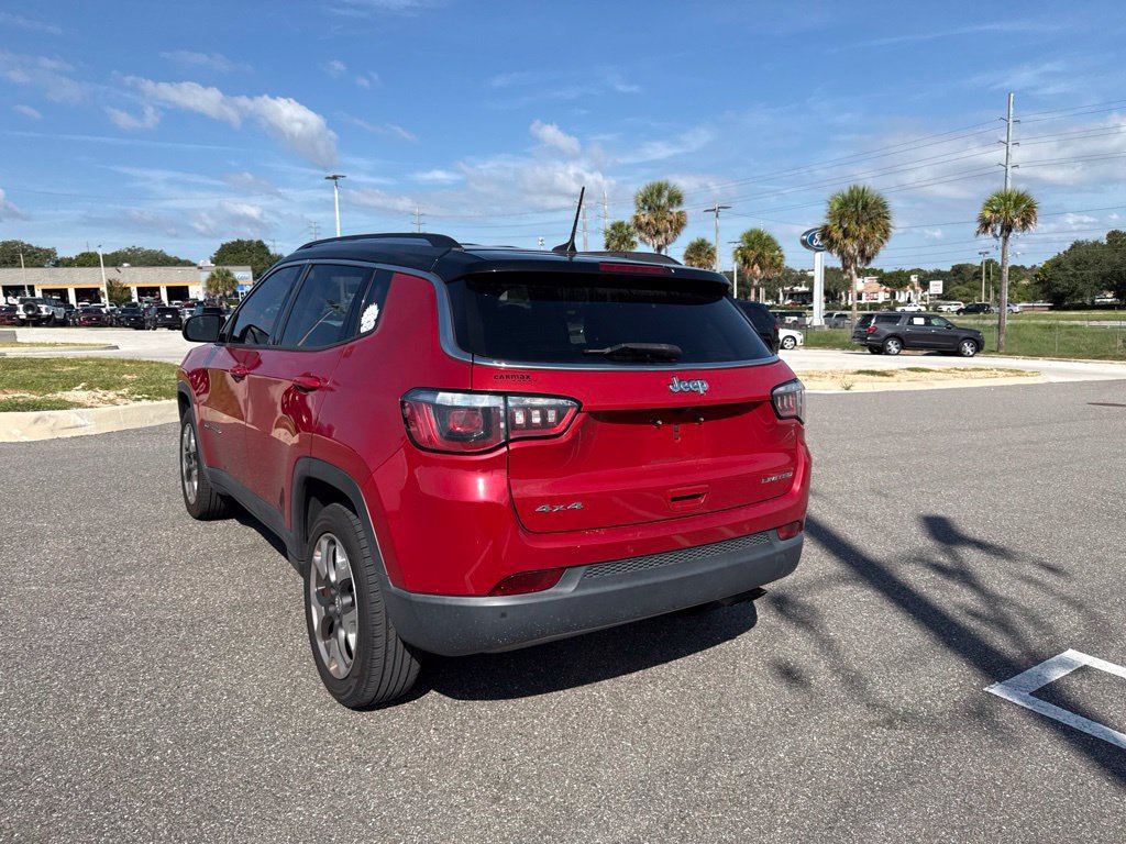 Used 2018 Jeep Compass Limited w/ Navigation Group AWD/4WD image 3