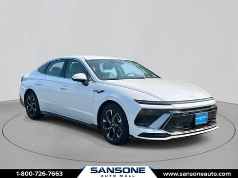 Certified 2024 Hyundai Sonata SEL AWD/4WD image 1