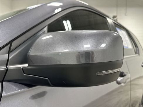 Used 2023 Honda Pilot EX-L image 12