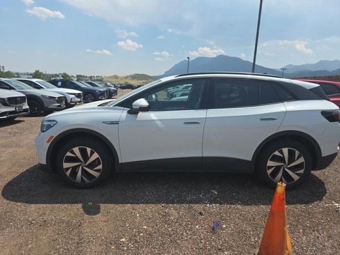Used 2023 Volkswagen ID.4 Pro AWD/4WD image 13