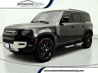 Used 2020 Land Rover Defender 110 SE AWD/4WD video 1
