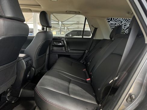 Used 2022 Toyota 4Runner TRD Off-Road Premium w/ Moonroof Package AWD/4WD image 27