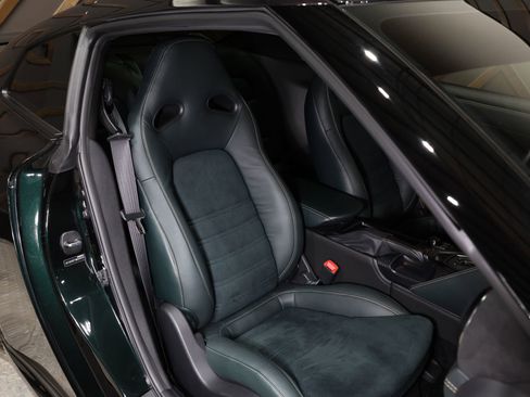 Used 2021 Nissan GT-R Premium AWD/4WD image 5