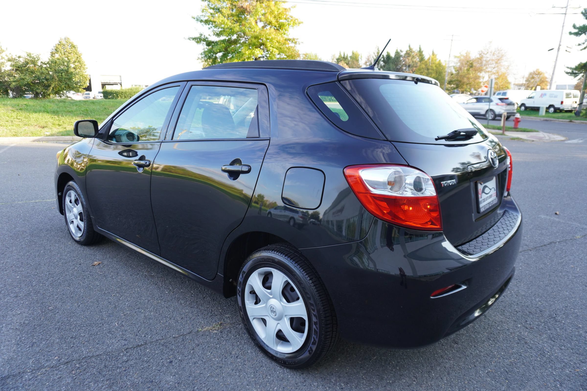 Used 2009 Toyota Matrix S w/ Preferred Accessory Pkg AWD/4WD image 5