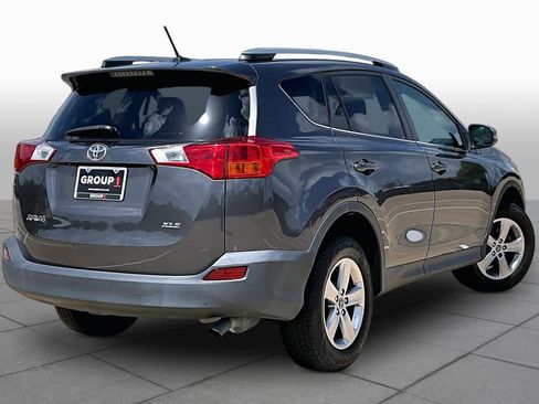 Used 2015 Toyota RAV4 XLE FWD image 12