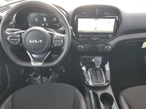Certified 2025 Kia Soul GT-Line image 11