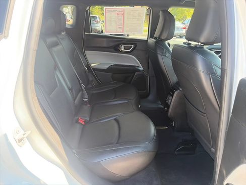 Used 2025 Jeep Compass Limited AWD/4WD image 37