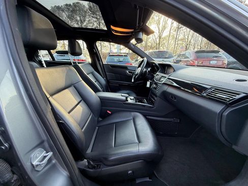 Used 2010 Mercedes-Benz E 350 Sedan image 7