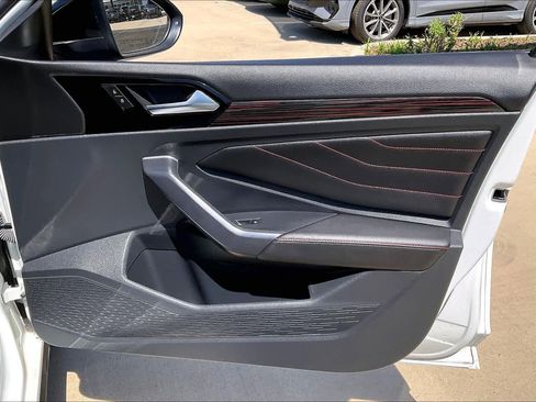 Used 2024 Volkswagen Jetta GLI Autobahn image 23