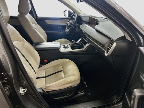 Used 2024 MAZDA CX-90 Plug-In Hybrid w/ Preferred AWD/4WD image 35