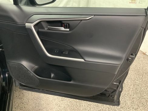 Used 2023 Toyota RAV4 Limited image 22