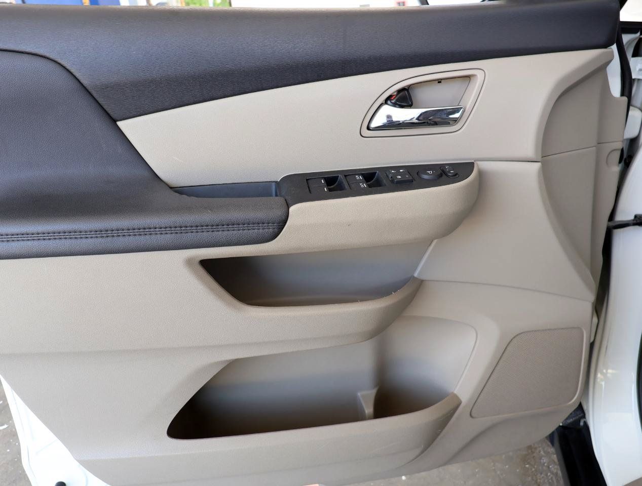 Used 2015 Honda Odyssey EX-L image 37