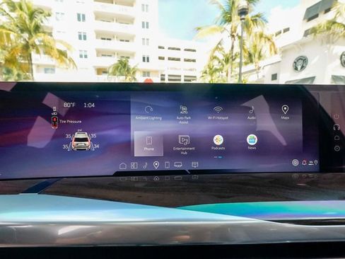 Used 2025 Cadillac Escalade Sport Platinum w/ LPO, ONYX Package image 61