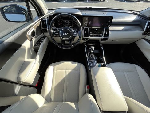 Used 2023 Kia Sorento S w/ Panoramic Sunroof Package image 21