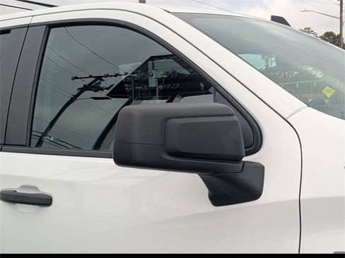 Used 2023 Chevrolet Silverado 1500 Custom image 12