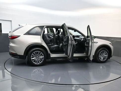 Used 2025 MAZDA CX-90 3.3 Turbo w/ Preferred Package image 28