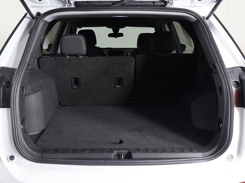 Used 2022 Chevrolet Equinox LS w/ LS Convenience Package FWD image 16