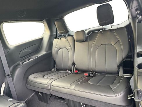 New 2026 Chrysler Voyager LX image 13