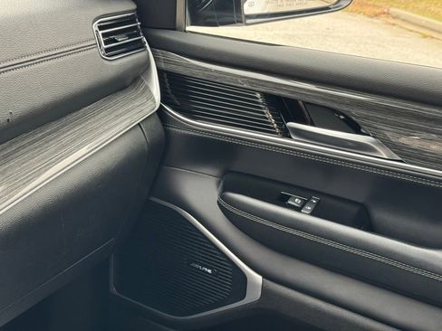 Used 2022 Jeep Wagoneer Series II image 44