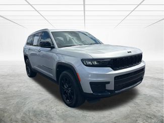 Used 2025 Jeep Grand Cherokee L Altitude RWD video 2