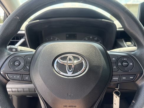 Used 2024 Toyota Corolla LE FWD image 12
