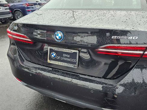 Used 2024 BMW i5 eDrive40i w/ M Sport Package image 15