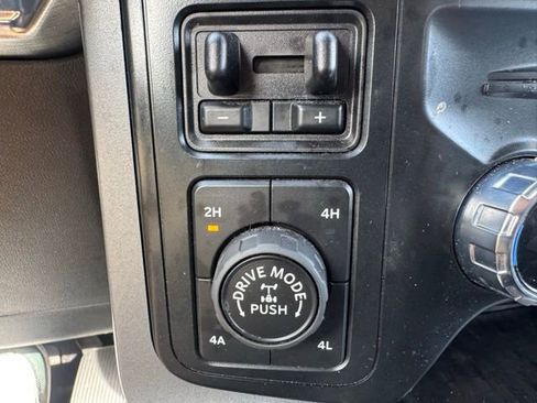 Used 2022 Ford F150 Lariat AWD/4WD image 31