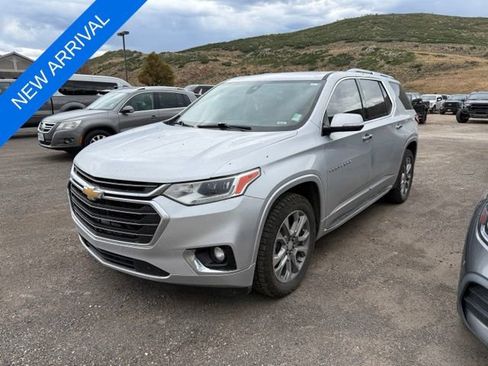 Used 2018 Chevrolet Traverse Premier w/ LPO, 'HIT The Road' Package AWD/4WD image 3